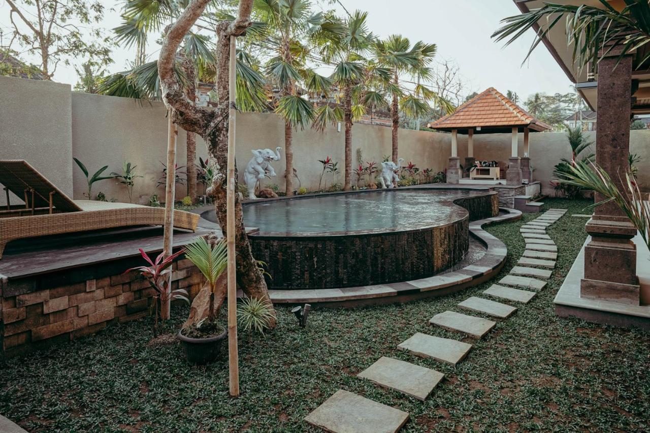 Widi Agung Villa Ubud  Exterior photo